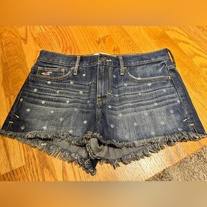 Hollister High waist Jean Denim Shorts with rhinestone flowers NWT size 5 w27